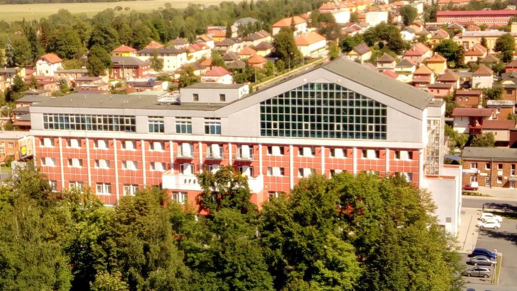 Hotel Spolcentrum Svit Exterior foto